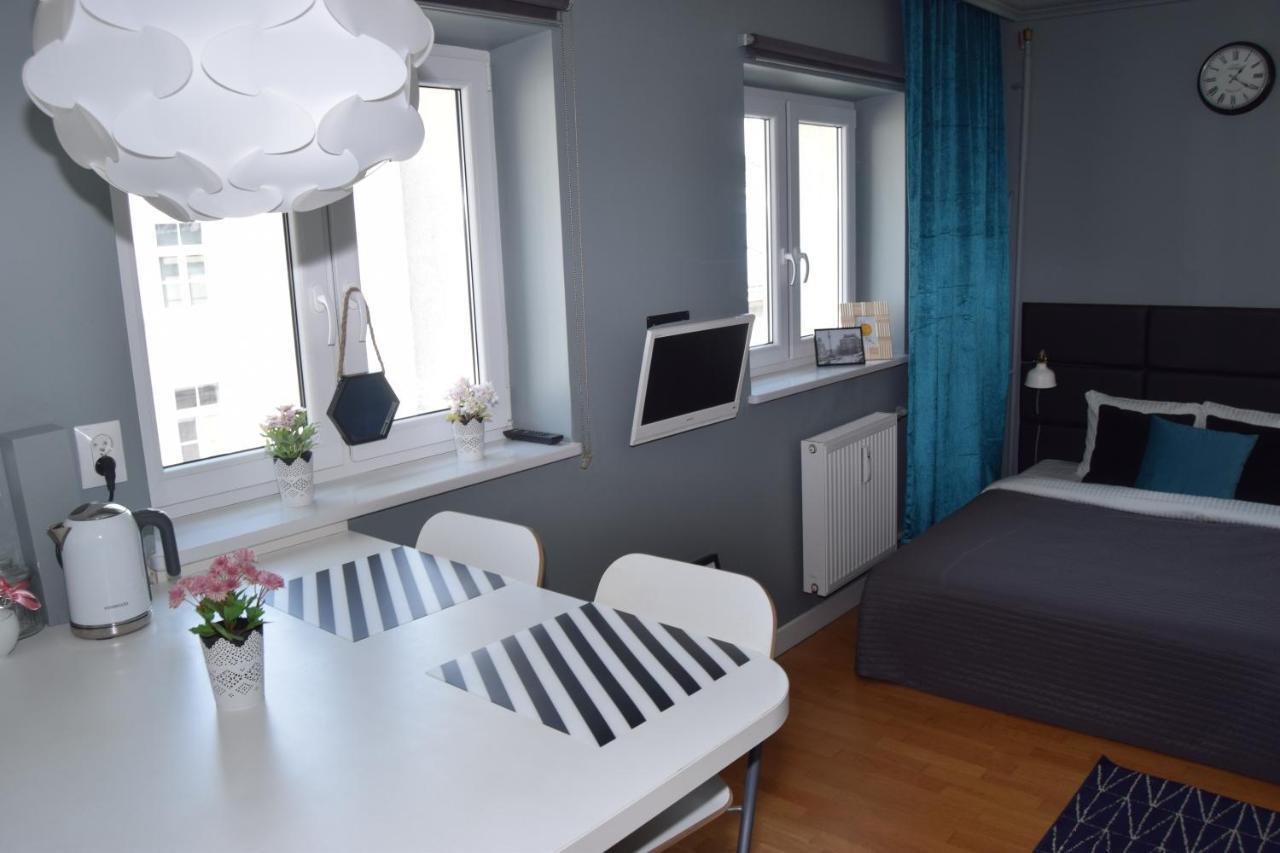 Be My Guest - Hoza Studio - Pkin Super Centrum Metro Wi-Fi Breakfast วอร์ซอ ภายนอก รูปภาพ